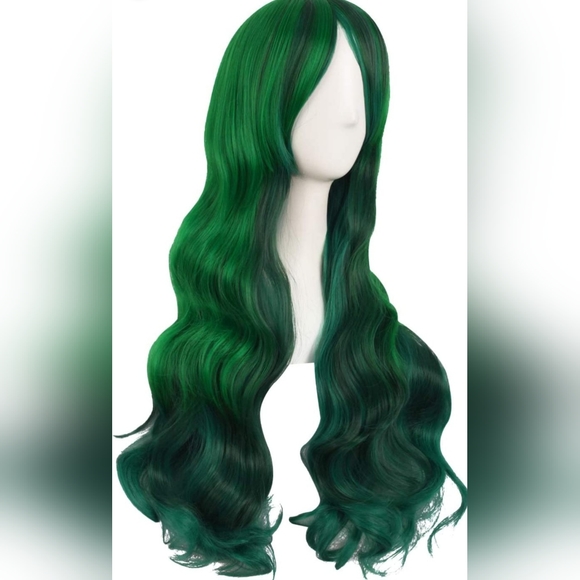 New long layered 28" Mermaid emerald green synthetic wavy wig - Picture 4 of 4